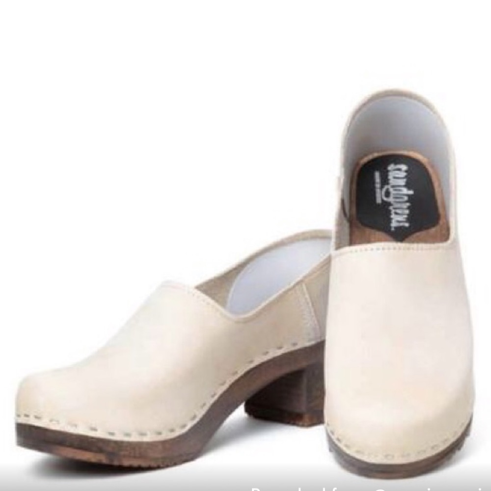 Sandgrens wooden heel clog